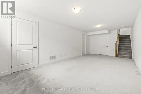 47 Moosonee Crescent Ottawa ON K4M 0M1