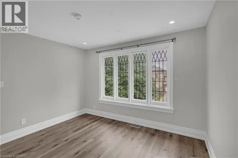 41 Waterloo Street Brantford ON N3T 3R6