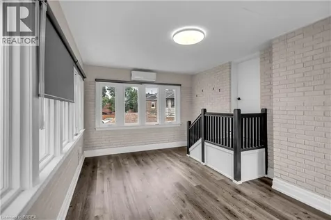 41 Waterloo Street Brantford ON N3T 3R6