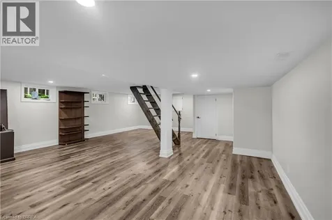 41 Waterloo Street Brantford ON N3T 3R6