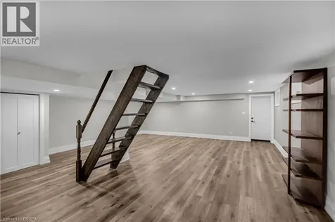 41 Waterloo Street Brantford ON N3T 3R6
