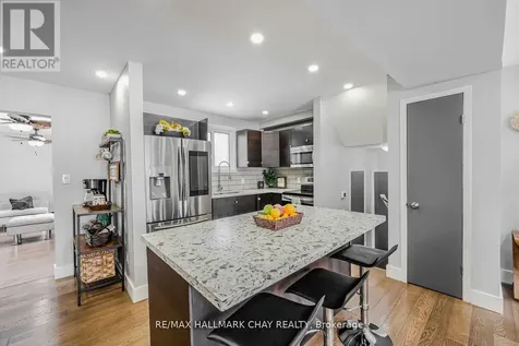 17 Walker Avenue Orillia ON L3V 6G8