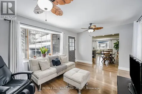 17 Walker Avenue Orillia ON L3V 6G8
