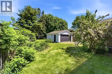 6447 Burdette Drive Niagara Falls ON L2E 5H4