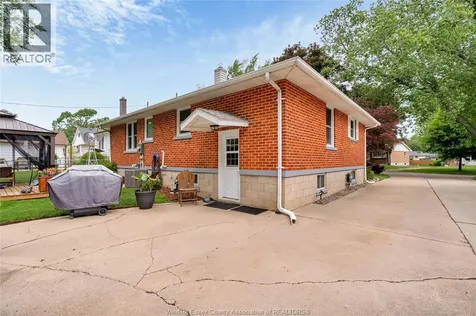 46 Grace Avenue Leamington ON N8H 1K9