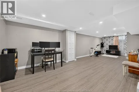 1677 Norman Road Windsor ON N8Y 4N6