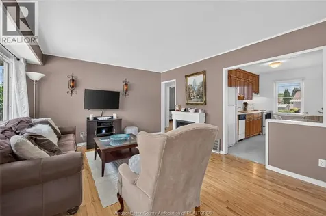 1677 Norman Road Windsor ON N8Y 4N6