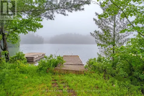7 Baby Lake Road Seguin ON P2A 2W8