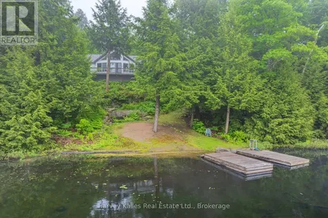 7 Baby Lake Road Seguin ON P2A 2W8