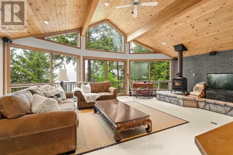 7 Baby Lake Road Seguin ON P2A 2W8