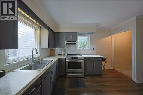 196 Brock Street North Sarnia ON N7T 5Z3