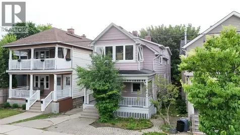 196 Brock Street North Sarnia ON N7T 5Z3