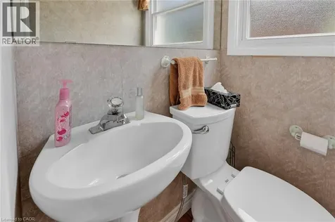 99 Elmhurst Drive Hamilton ON L8T 1C5