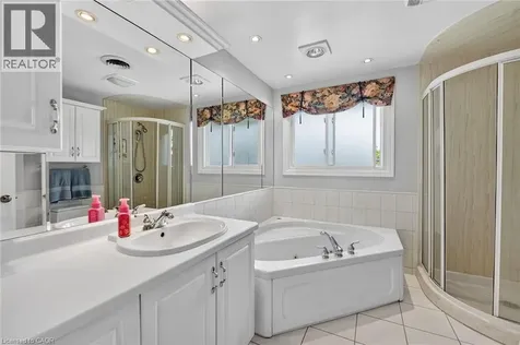 99 Elmhurst Drive Hamilton ON L8T 1C5