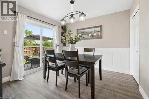 16 White Sands Court Kitchener ON N2E 3S4