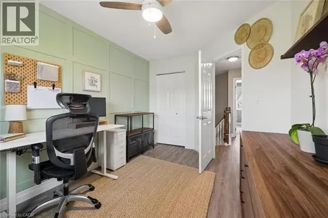 16 White Sands Court Kitchener ON N2E 3S4