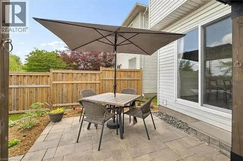 16 White Sands Court Kitchener ON N2E 3S4