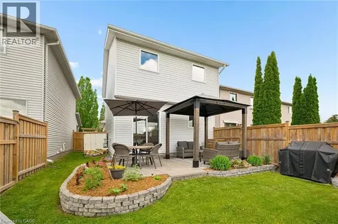 16 White Sands Court Kitchener ON N2E 3S4