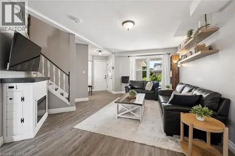 16 White Sands Court Kitchener ON N2E 3S4
