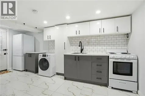 4849 Willmott Street Niagara Falls ON L2E 1Z5