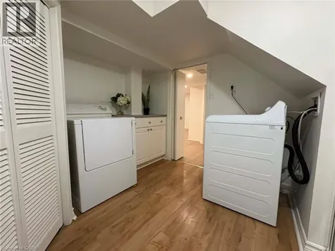 29 East 41st Street Hamilton ON L8T 2Z4
