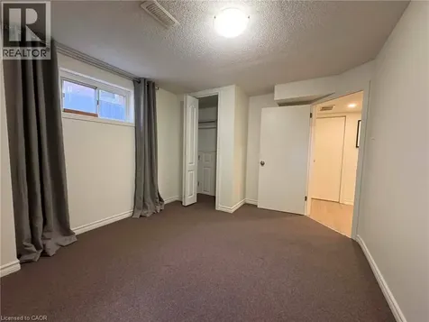 29 East 41st Street Hamilton ON L8T 2Z4