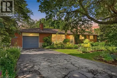12 Kew Court Dundas ON L9H 5E1
