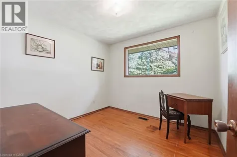 12 Kew Court Dundas ON L9H 5E1
