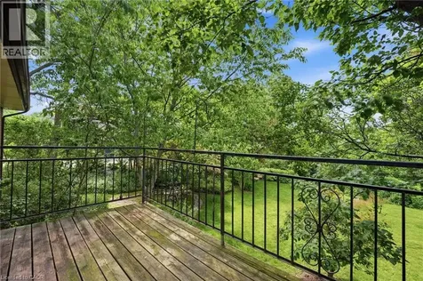 12 Kew Court Dundas ON L9H 5E1