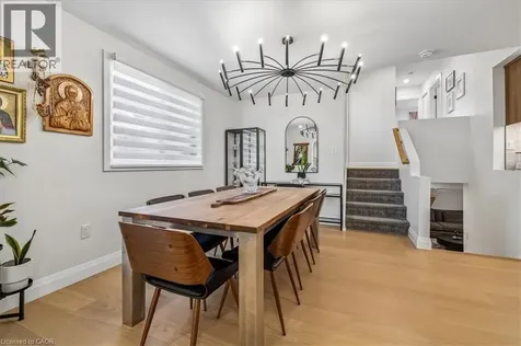 13 Salina Place Stoney Creek ON L8G 4L4