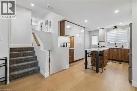 13 Salina Place Stoney Creek ON L8G 4L4