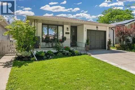 13 Salina Place Stoney Creek ON L8G 4L4