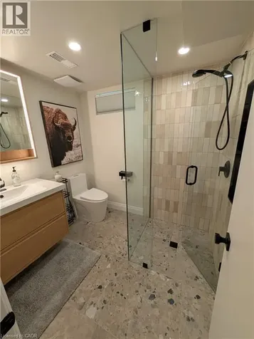 13 Salina Place Stoney Creek ON L8G 4L4