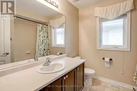 2131 Fiddlers Way Oakville (wm Westmount) ON L6M 0M5