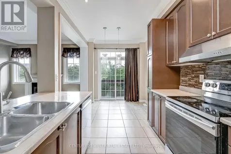 2131 Fiddlers Way Oakville (wm Westmount) ON L6M 0M5