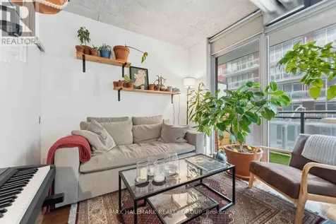 360 Mcleod Street Ottawa ON K2P 1A9