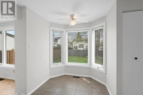 390 Cloverheath Crescent Ottawa ON K1E 2R8