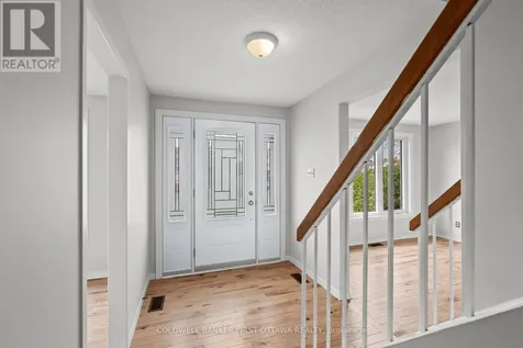 390 Cloverheath Crescent Ottawa ON K1E 2R8