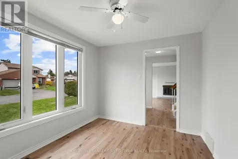 390 Cloverheath Crescent Ottawa ON K1E 2R8
