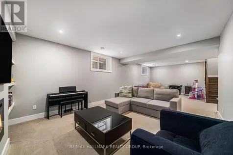 17 Leeming Drive Ottawa ON K2H 5P6