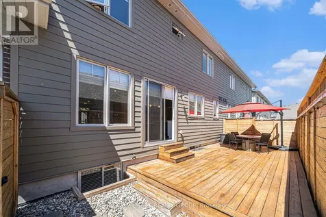 17 Leeming Drive Ottawa ON K2H 5P6