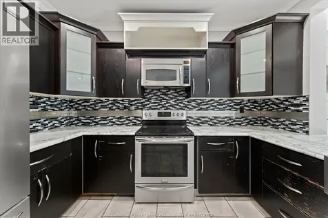 866 Parent Avenue Windsor ON N9A 2E1
