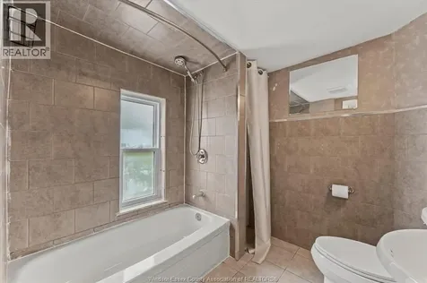 866 Parent Avenue Windsor ON N9A 2E1