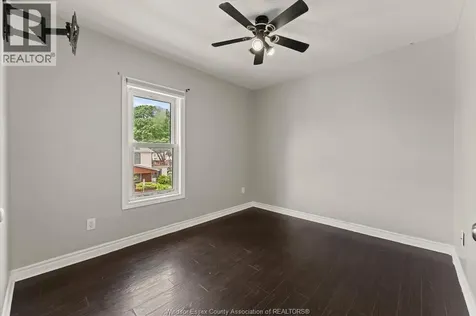 866 Parent Avenue Windsor ON N9A 2E1