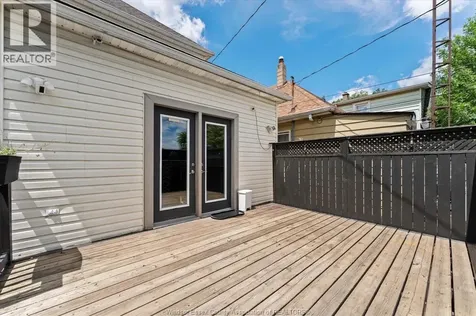 866 Parent Avenue Windsor ON N9A 2E1