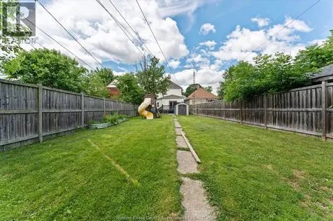 866 Parent Avenue Windsor ON N9A 2E1