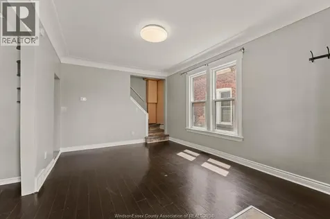 866 Parent Avenue Windsor ON N9A 2E1