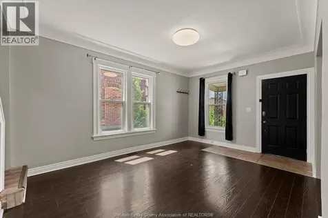 866 Parent Avenue Windsor ON N9A 2E1