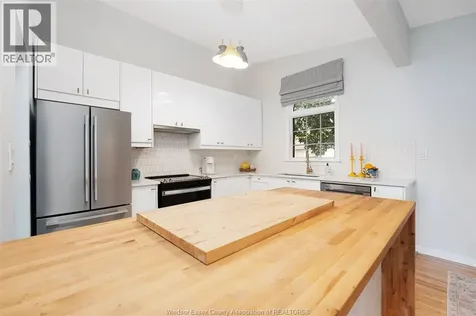3680 Roxorough Boulevard Windsor ON N9E 3A2