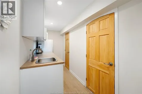 3680 Roxorough Boulevard Windsor ON N9E 3A2
